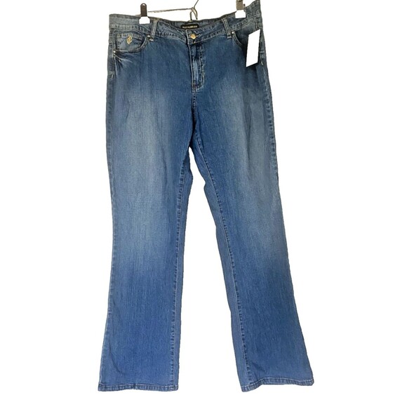 NWT Women's ROCAWEAR Roca Wear Med Wash Embroidered Denim Jeans -Plus Size 20W - Picture 2 of 16